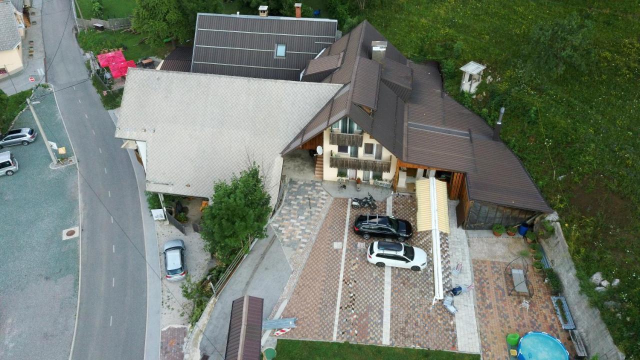 בגונג'ה נה גורנג'סקם Slovenian Traditional Guest House מראה חיצוני תמונה