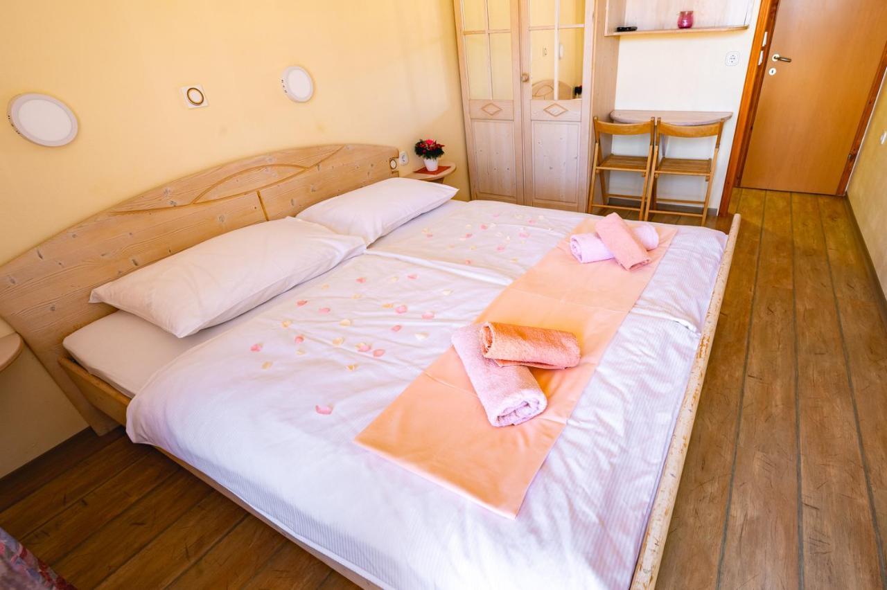 בגונג'ה נה גורנג'סקם Slovenian Traditional Guest House מראה חיצוני תמונה